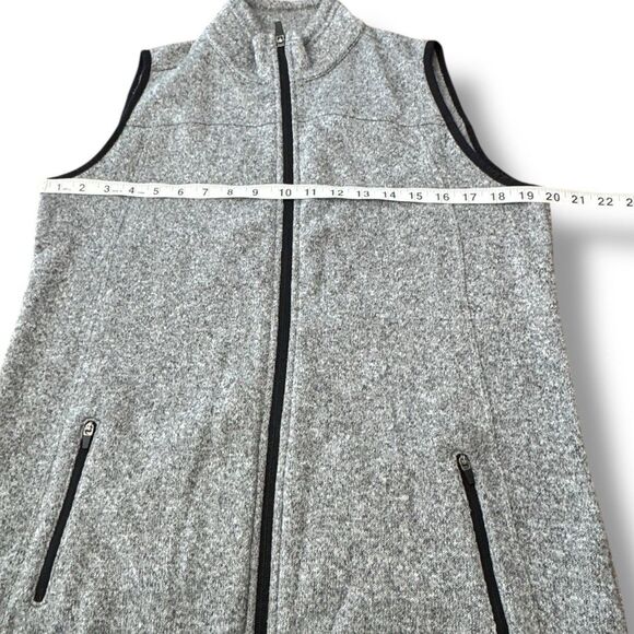 Old Navy Active Zip Up Vest Grey Sleeveless Zipped Pockets Activewear Women’s M - Picture 5 of 11